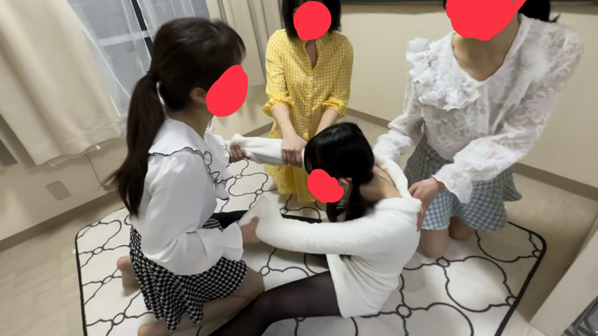 みーなちゃんに3人がかりで電気アンマ＆くすぐりの刑